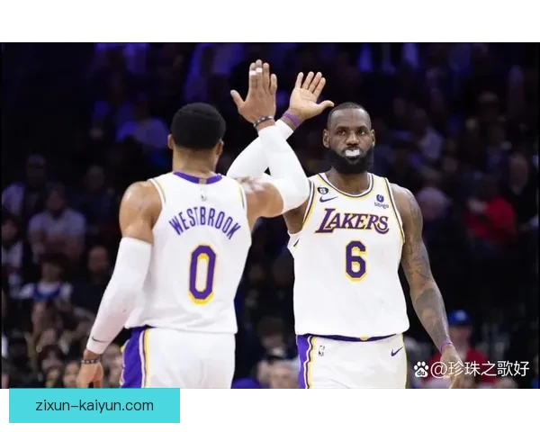 詹姆斯再创历史新篇章 超越科比成为NBA季后赛得分王 詹姆斯再创历史新篇章 超越科比成为NBA季后赛得分王